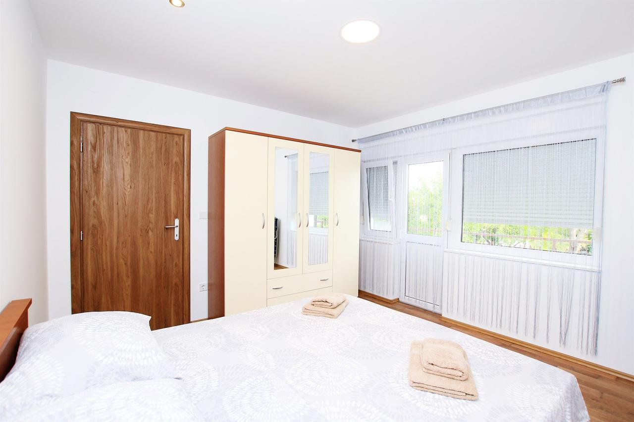 Apartment Anica Trogir Exterior photo